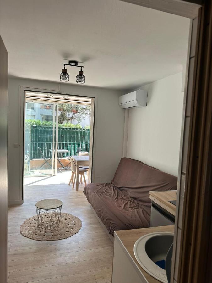 Charmant Studio Neuf 150M Plage Sur Avenue Principale Climatise Et Parking Cavalaire-sur-Mer Eksteriør billede
